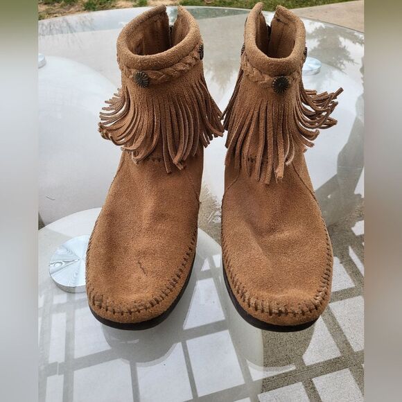 Minnetonka Women's Hi Top Back Zip Boot Tan Size 10 - Picture 3 of 12